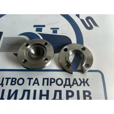 Кріплення гідроциліндру Газ 53. Комплект із півмісяцем гідроциліндру ГАЗ-53